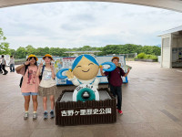 1780994500402-3